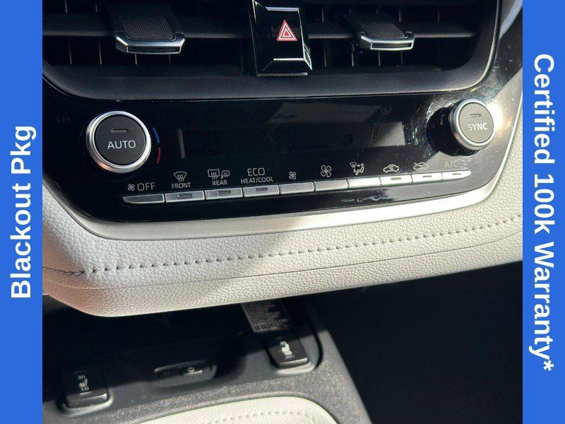 Used 2025 Toyota Corolla XSE FWD image 20