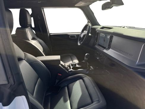 New 2025 Ford Bronco Outer Banks image 18