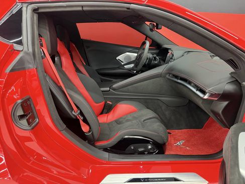 Used 2022 Chevrolet Corvette Stingray 2dr Convertible w/ Z51 Performance Package image 51