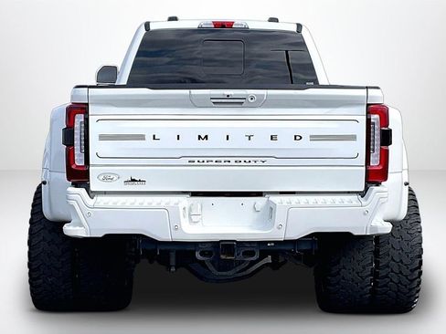 Used 2024 Ford F450 Limited image 7