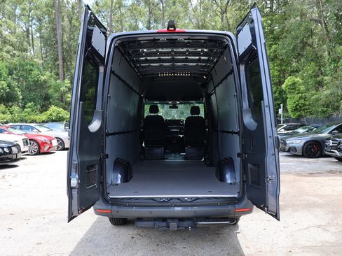 Used 2025 Mercedes-Benz Sprinter 2500 image 34