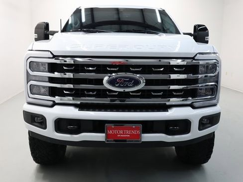 Used 2024 Ford F250 Lariat w/ FX4 Off-Road Package image 59