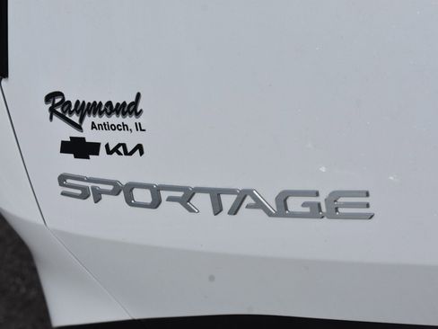 Used 2024 Kia Sportage EX FWD image 12