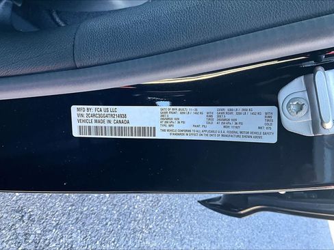 New 2026 Chrysler Pacifica Limited image 21