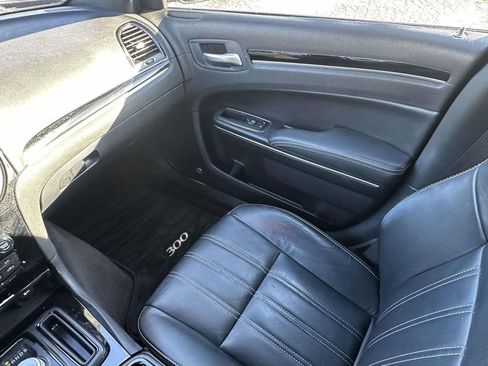 Used 2017 Chrysler 300 S image 32