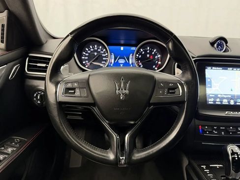 Used 2018 Maserati Ghibli S Q4 AWD/4WD image 11