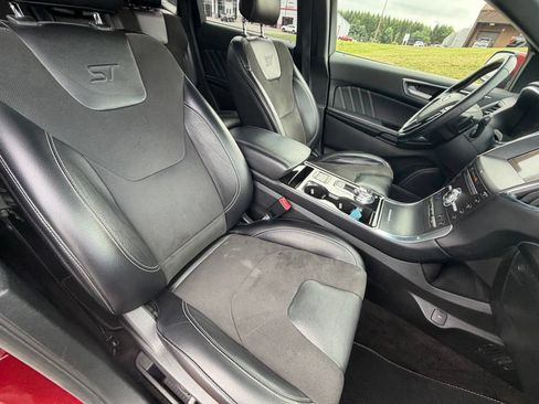 Used 2019 Ford Edge ST w/ Equipment Group 401A AWD/4WD image 45