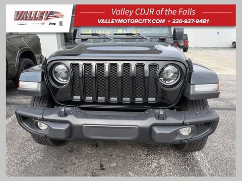 Used 2023 Jeep Wrangler Sport AWD/4WD image 1
