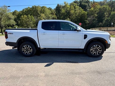 Used 2025 Ford Ranger Lariat w/ FX4 Off-Road Package AWD/4WD image 3