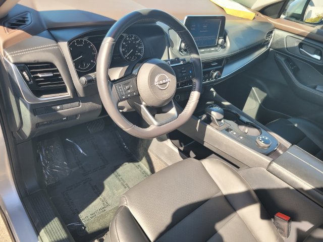Used 2023 Nissan Rogue SV w/ SV Premium Package AWD/4WD image 12
