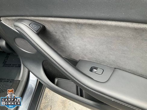 Used 2024 Tesla Model Y 2WD image 56