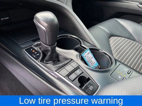 Used 2019 Toyota Camry SE image 10