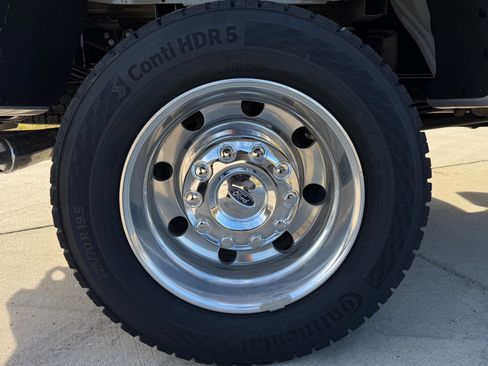 Used 2026 Ford F450 Platinum w/ Platinum Plus Package image 26