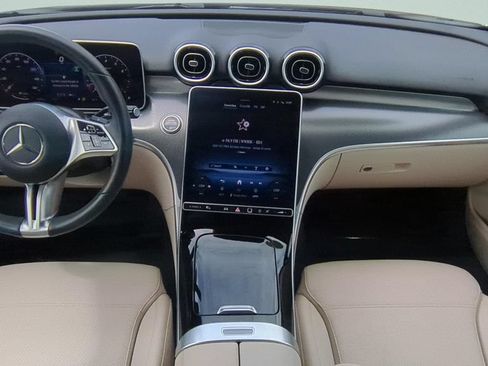 Used 2025 Mercedes-Benz C 300 Sedan image 13