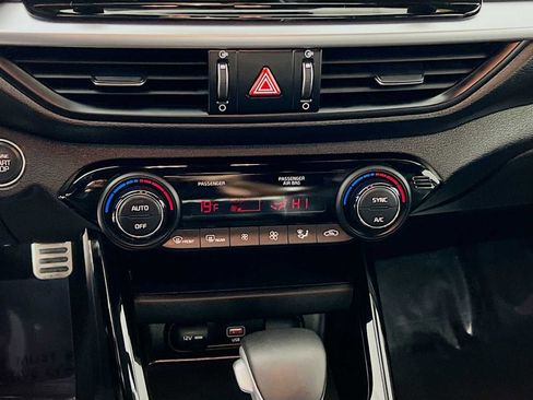 Used 2023 Kia Forte GT-Line image 16