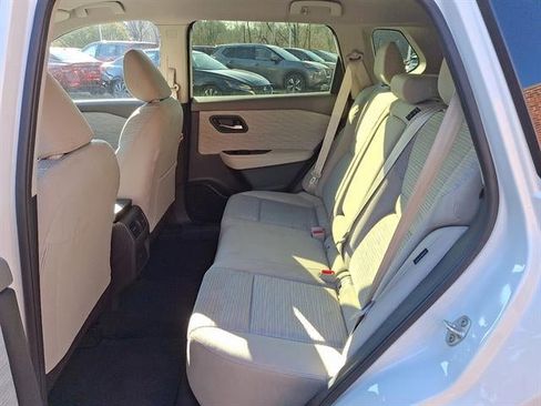 Certified 2023 Nissan Rogue SV image 10