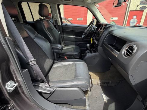 Used 2016 Jeep Patriot 75th Anniversary w/ Power Value Group AWD/4WD image 36