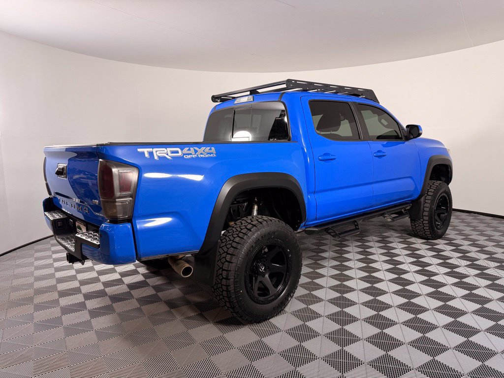 Used 2020 Toyota Tacoma TRD Off-Road w/ TRD Premium Off Road Package AWD/4WD image 9