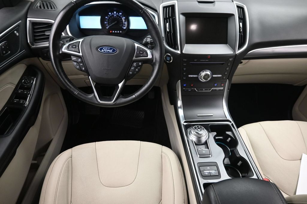 Used 2019 Ford Edge Titanium w/ Equipment Group 301A AWD/4WD image 15