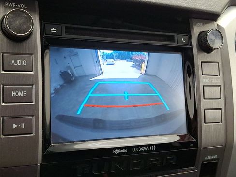 Certified 2016 Toyota Tundra SR5 AWD/4WD image 19