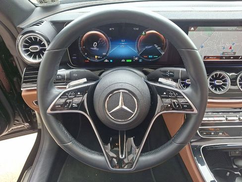 Used 2023 Mercedes-Benz E 450 4MATIC Cabriolet image 16