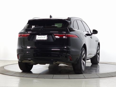 Used 2023 Jaguar F-PACE S image 8