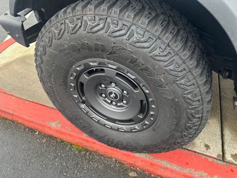 Used 2024 Ford Bronco Black Diamond image 21