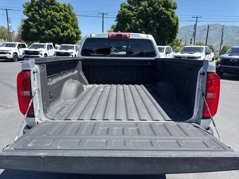 Used 2016 Chevrolet Colorado Z71 AWD/4WD image 11