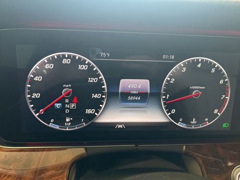 Used 2020 Mercedes-Benz E 450 4MATIC Wagon image 11