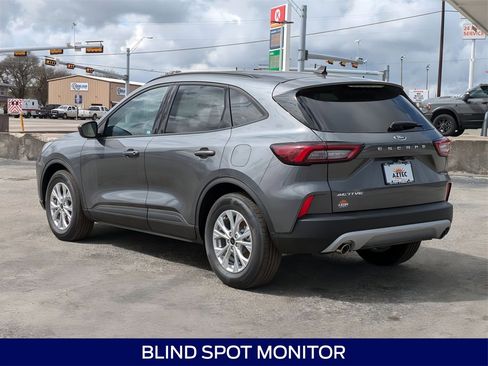 New 2025 Ford Escape Active w/ Cold Weather Package image 8