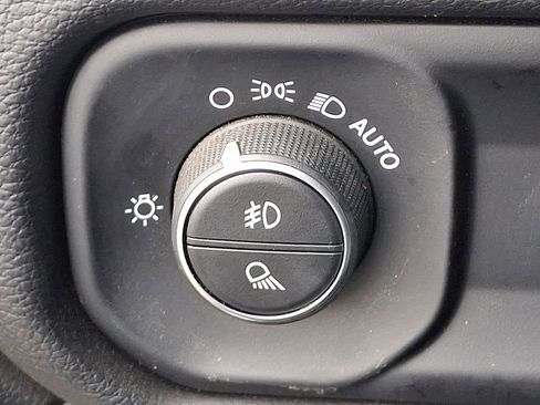 Used 2024 RAM 3500 Big Horn image 23