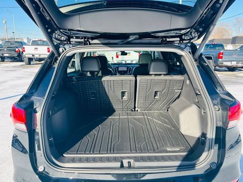 Used 2023 Chevrolet Equinox Premier image 34