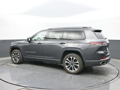 Used 2021 Jeep Grand Cherokee L Overland w/ Luxury Tech Group IV AWD/4WD image 3
