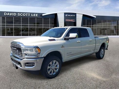 Used 2021 RAM 2500 Limited AWD/4WD image 2