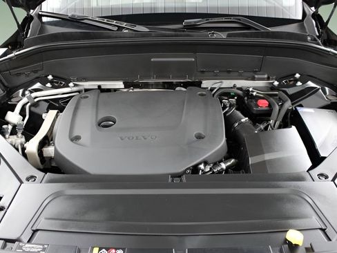 Used 2023 Volvo XC90 B6 Plus w/ Protection Package Premier image 38