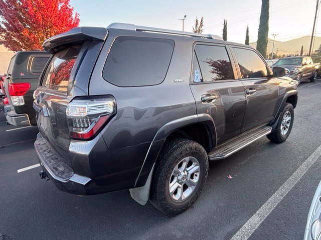 Used 2018 Toyota 4Runner SR5 AWD/4WD image 2