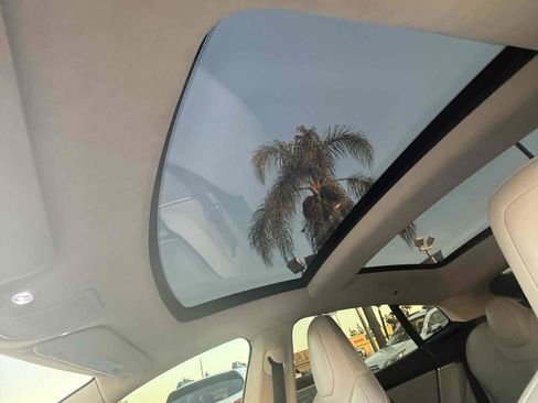 Used 2014 Tesla Model S P85 image 41