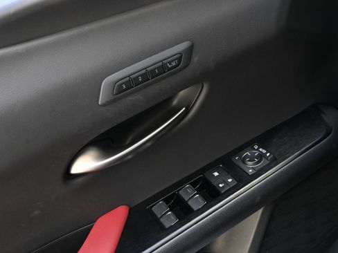 Used 2023 Lexus UX 250h F Sport FWD image 29