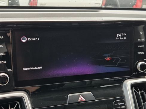 Used 2022 Kia Sorento EX w/ Panoramic Sunroof Package FWD image 21