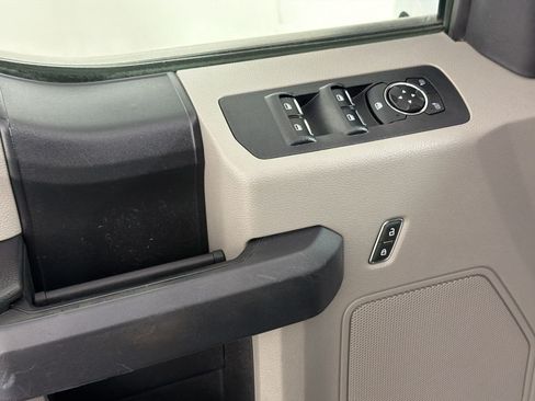 Used 2019 Ford F150 XL w/ Equipment Group 101A Mid AWD/4WD image 15
