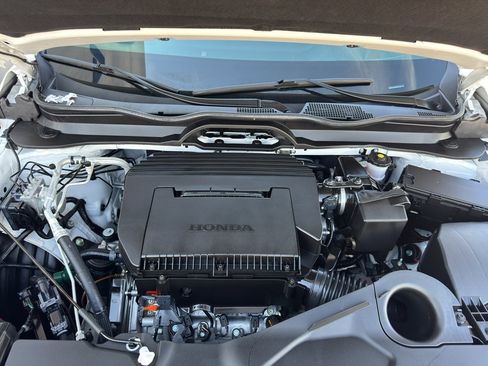 Used 2025 Honda Pilot Elite image 24