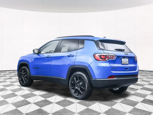 Used 2025 Jeep Compass Latitude w/ Altitude Special Edition image 13