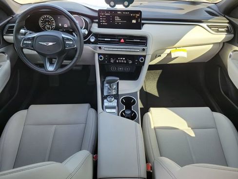 Used 2025 Genesis G70 2.5T RWD image 11