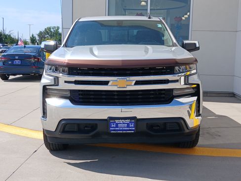 Used 2019 Chevrolet Silverado 1500 LT w/ All-Star Edition AWD/4WD image 4