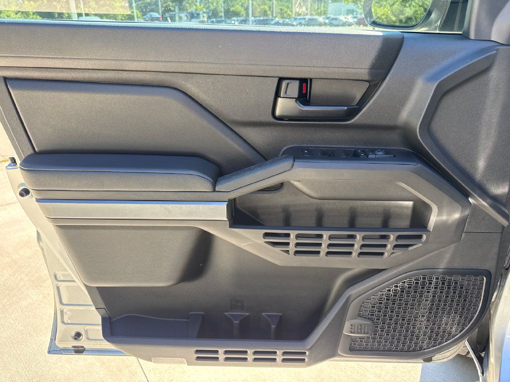 Used 2024 Toyota Tacoma SR5 w/ SR5 Upgrade Package RWD image 13