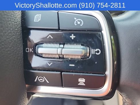 Used 2022 Kia Carnival SX Prestige FWD image 15