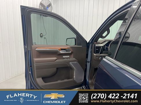 Used 2022 GMC Sierra 1500 Denali image 8