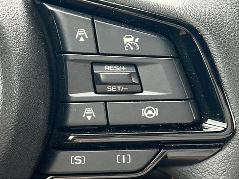 Used 2025 Subaru Forester Touring AWD/4WD image 26