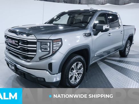 Used 2025 GMC Sierra 1500 SLT RWD image 2
