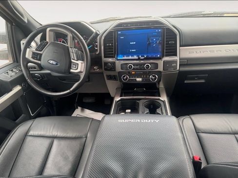 Used 2022 Ford F250 Lariat w/ Lariat Ultimate Package AWD/4WD image 10